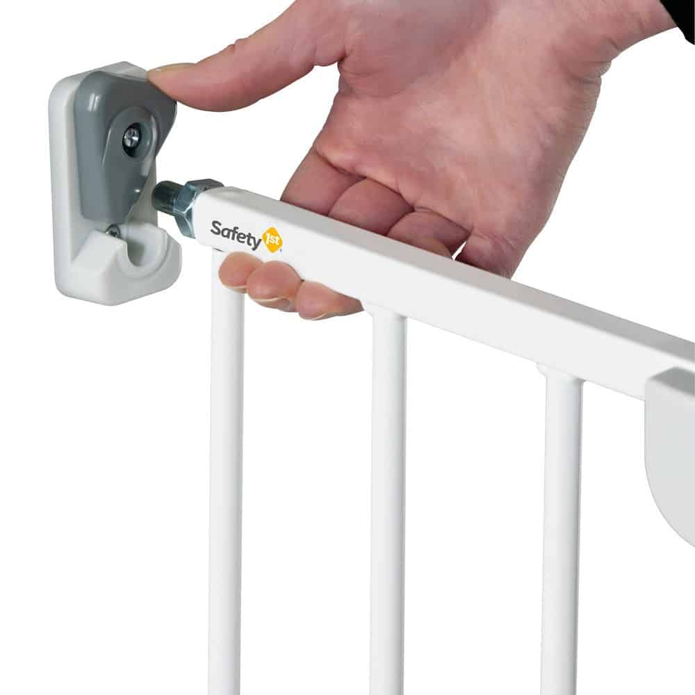 Baby Health & safety essentials Safety 1st Wall Fix Metal Extending Safety Gate Pitter Patter Baby NI 7