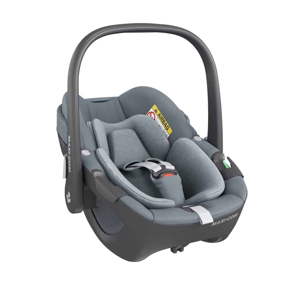 Baby 0-15months Maxi Cosi Pebble 360 with FamilyFix 360 base Pitter Patter Baby NI 29