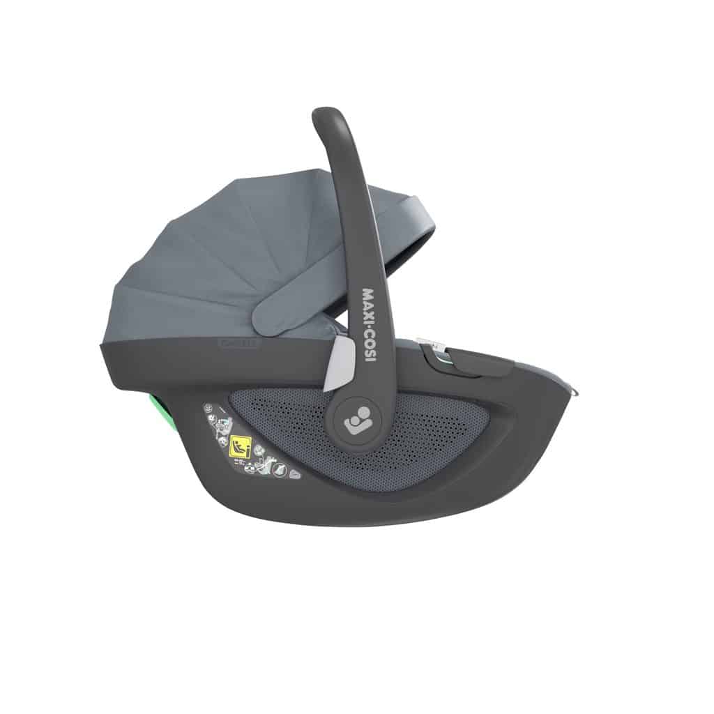 Baby 0-15months Maxi Cosi Pebble 360 with FamilyFix 360 base Pitter Patter Baby NI 35