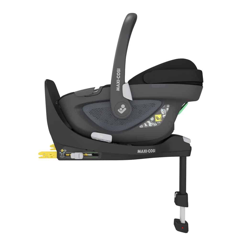 Baby 0-15months Maxi Cosi Pebble 360 with FamilyFix 360 base Pitter Patter Baby NI 14
